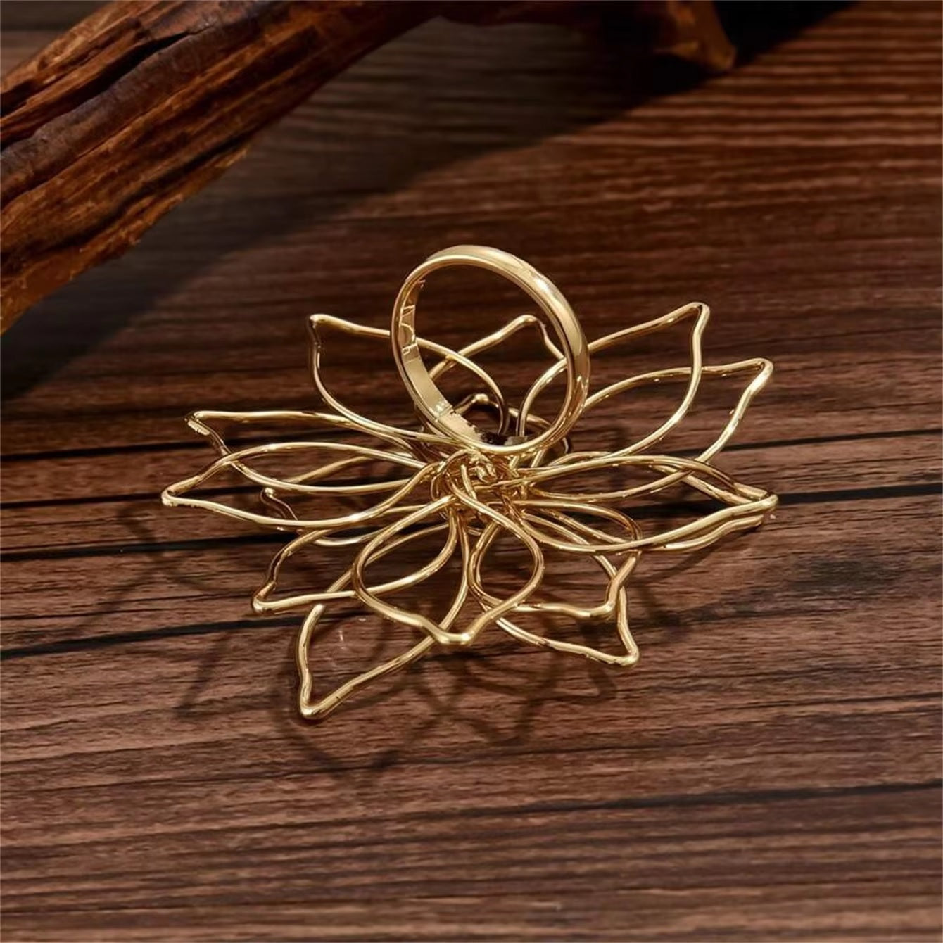 Gold Statement Floral Ring back