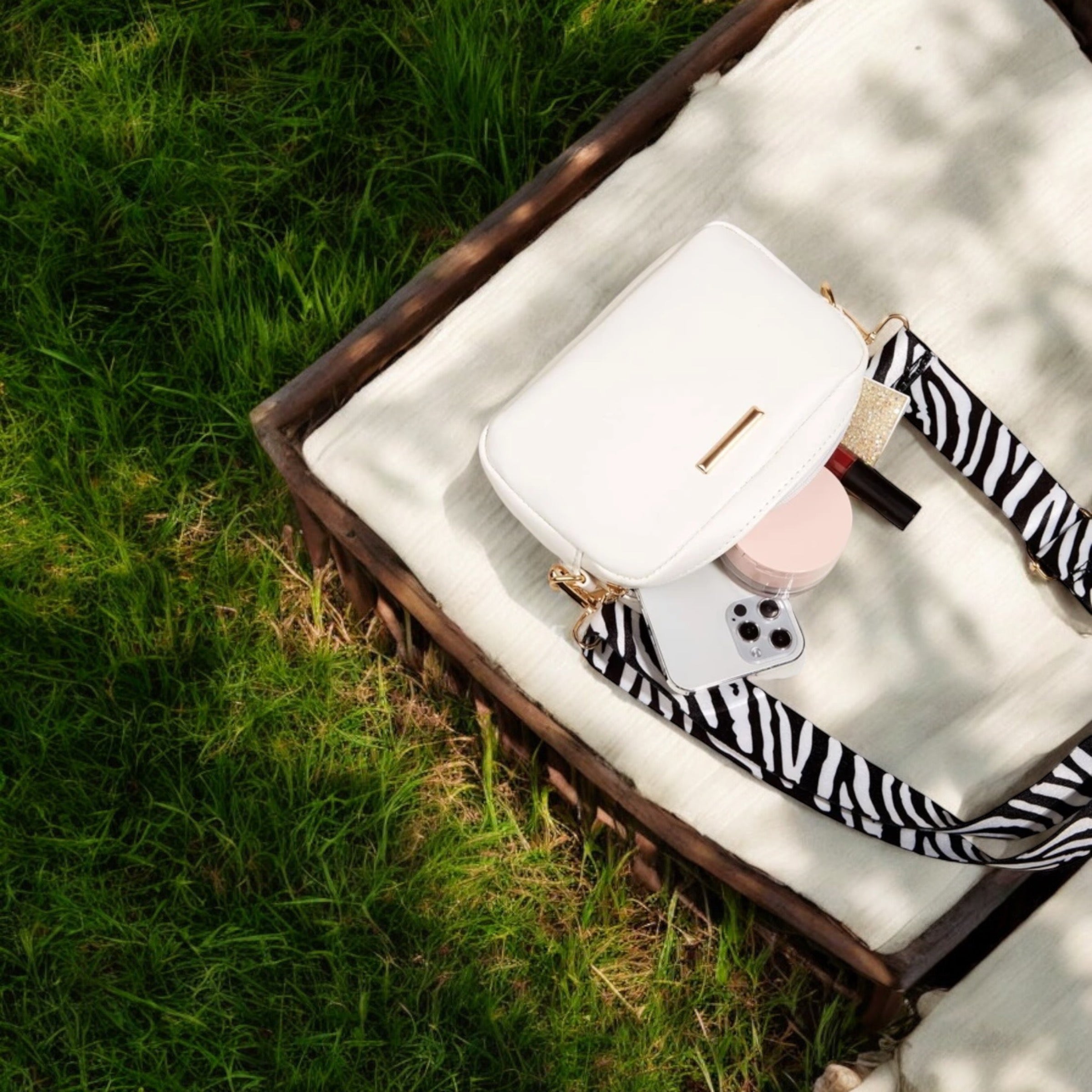 Chic Companion - Trendy Crossbody Bag with Zebra Strap
