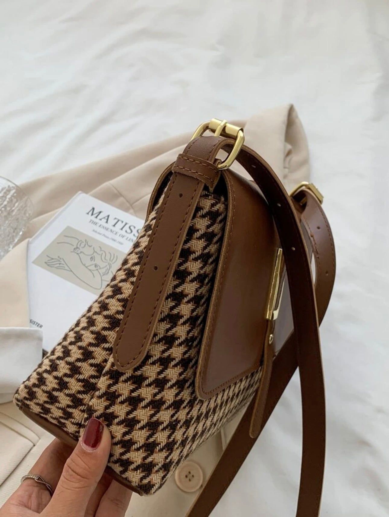 Chestnut Classic Shoulder Bag
