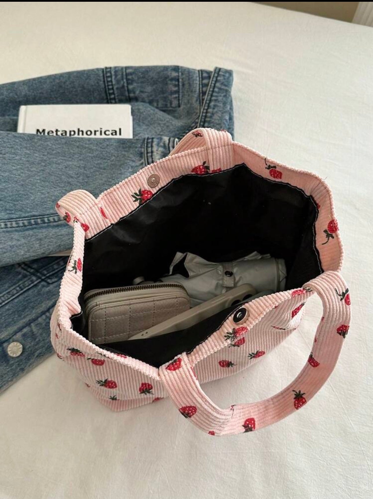 Berry Breeze Everyday Tote Bag