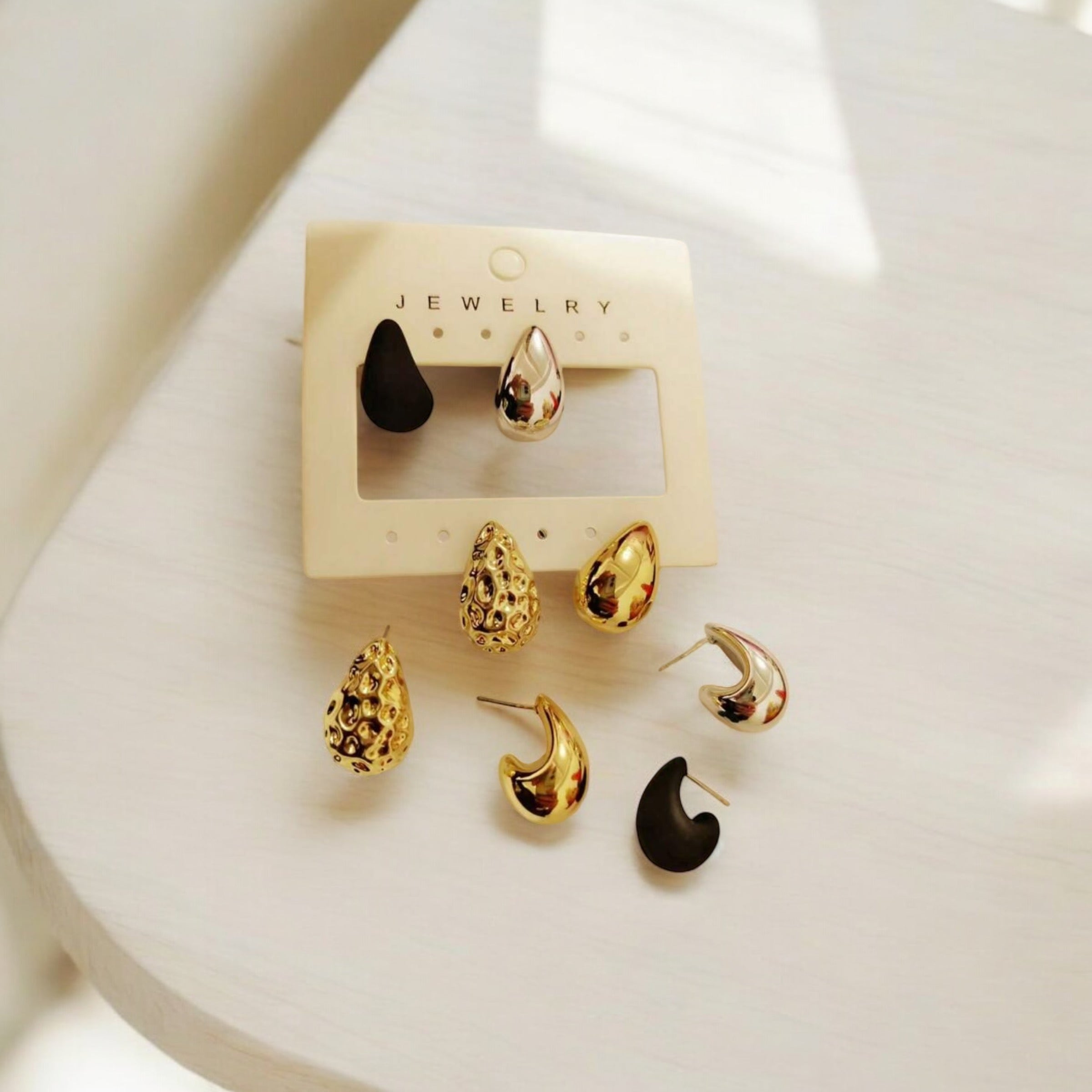 Teardrop Set of Earring